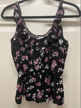 Kirra (Pac Sun) Vintage Black Floral Scoop Neck Peplum Top